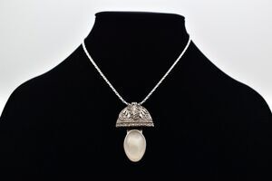 Rebecca Collins Pendant Necklace Frosted Cabochon Silver Tone Chain Signed BinBE